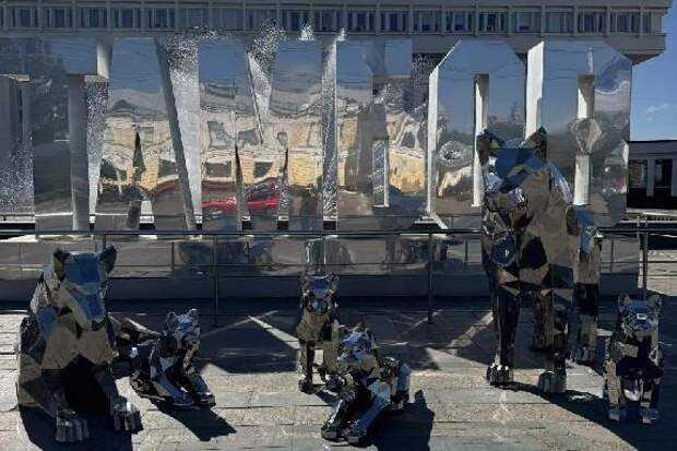 Знаменитая скульптурная композиция в Тамбове пополнилась тремя волчатами