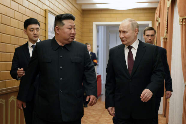 ЦТАК: Путин и Ким Чен Ын обсудили развитие отношений между Россией и КНДР