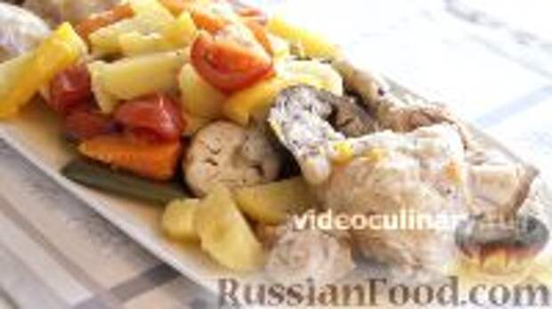 Фото к рецепту: Курица с овощами в собственном соку