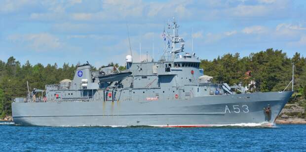 Вытащите меня из-под стола. Пожалуйста!