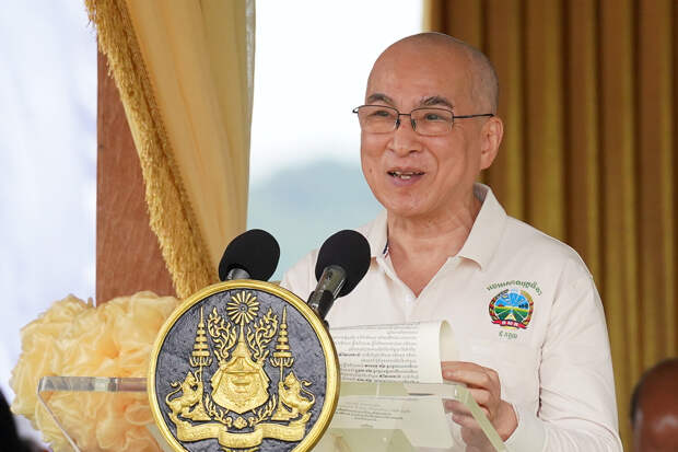 Король Камбоджи Сиамони объявил, что у него рак простаты