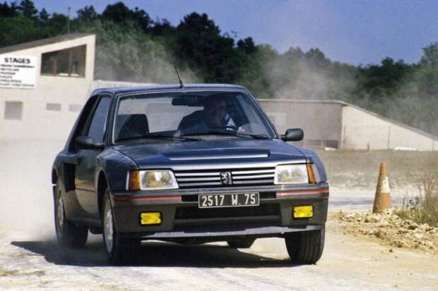 peugeot-205-turbo-16-rally-ikona-2021-proauto-02