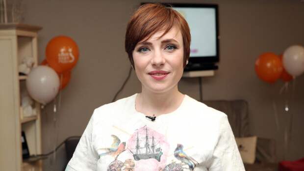 Тутта Ларсен рассказала, как ей удаётся совмещать жизнь блогера с материнством: видео Super