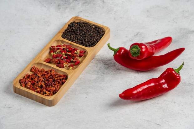 В Роспотребнадзоре рассказали, помогает ли острое в борьбе с вирусами