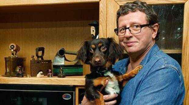 Сбежавший из РФ актер "Сватов" Феклистов повздорил с Ширвиндтом