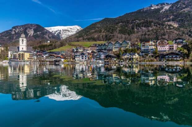 Одно из самых красивых озер Австрии, расположенное среди удивительной природной красоты.