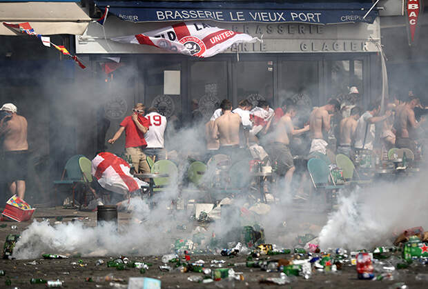 11 июня 2016 года в Марселе перед матчем Россия — Англия произошли столкновения болельщиков двух стран