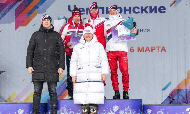 Лыжник, представляющий Архангельскую область, Александр Большунов выиграл золото на «Чемпионских высотах»