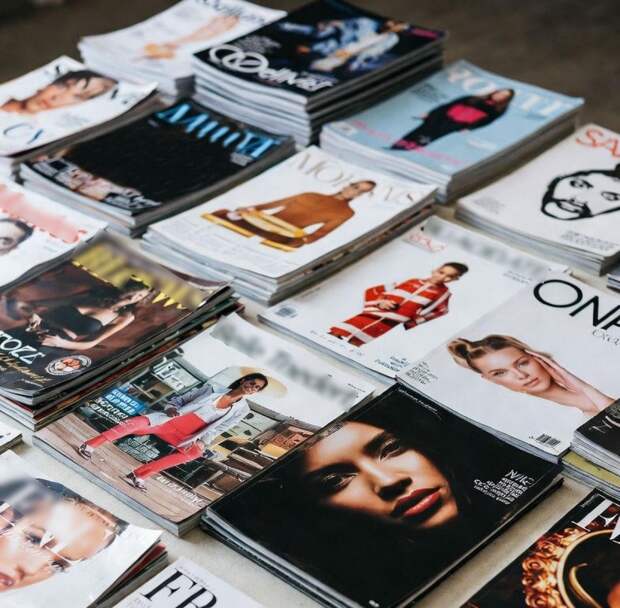 От цифровой усталости к глянцу: в России растет аудитория печатных журналов