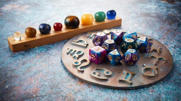 Древние руны предсказали, какие знаки зодиака скоро не узнают свою жизнь — время триумфа