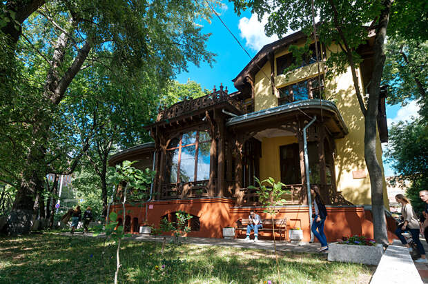 12 уникальных деревянных домов Москвы