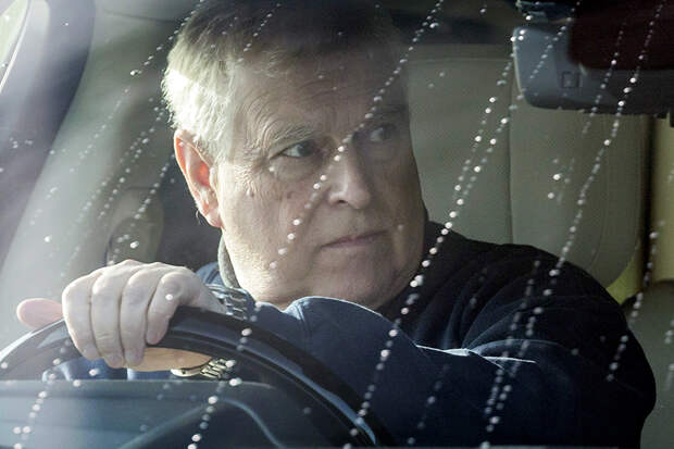 Бывший британский принц Эндрю освобожден из-под стражи в Норфолке