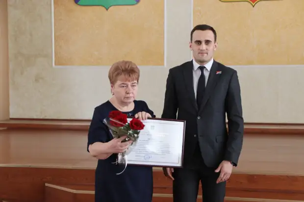 Всегда на передовой: коллектив станции скорой помощи чествовали в Уссурийске