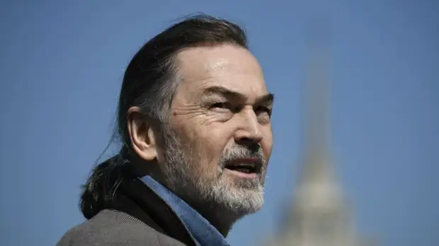 Художник Никас Сафронов попал в ДТП в Подмосковье