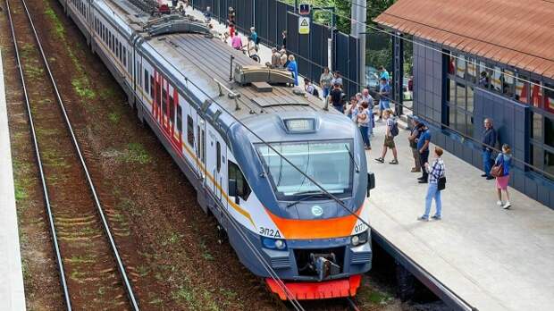 Горожанам рассказали, как будут ходить пригородные поезда в майские праздники в Москве