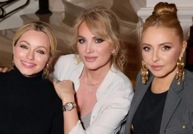 Песни от именинника и трендовый торт: в сети появились новые фото с дня рождения Стаса Михайлова