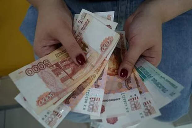 Описано будущее рубля