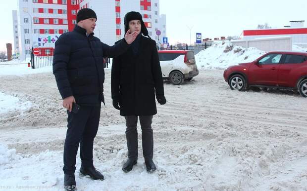Коммунальщикам поручили разобраться с уборкой снега в рязанской Горроще