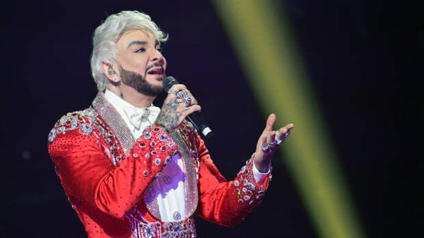 На зависть всем: Филипп Киркоров похвастался портретами своих кумиров