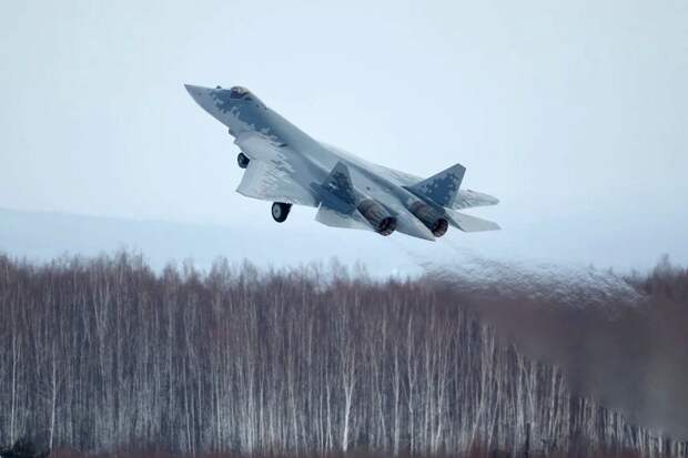 Российские Су-57 уничтожают цели ВСУ ракетами С-71 «Монохром»