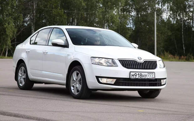Чего боится Skoda Octavia: рейтинг поломок до 100 000 км