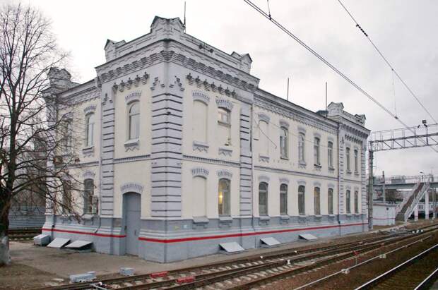 Старый вокзал на станции Москва-Товарная// Е. Чесноков