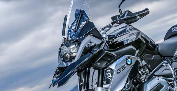 Компания BMW представила новый турэндуро R1200GS Triple Black 2016
