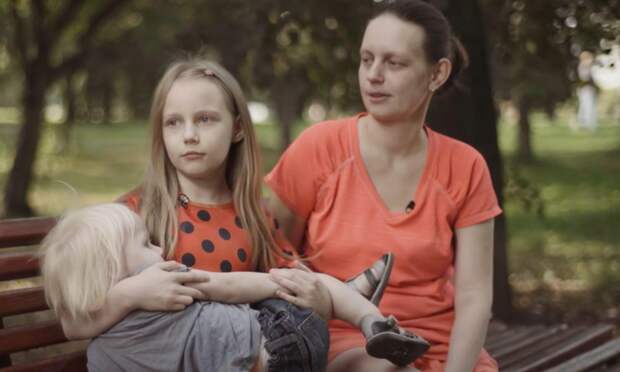 Белая кухня и пианино в спальне: как выглядит квартира семейства Тепляковых за 28 млн рублей