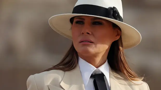 Самолёт с Меланьей Трамп совершил экстренную посадку на авиабазе в Мэриленде