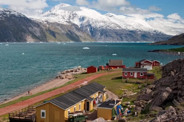 Министр обороны Италии назвал анекдотом отправку миссии ЕС в Гренландию