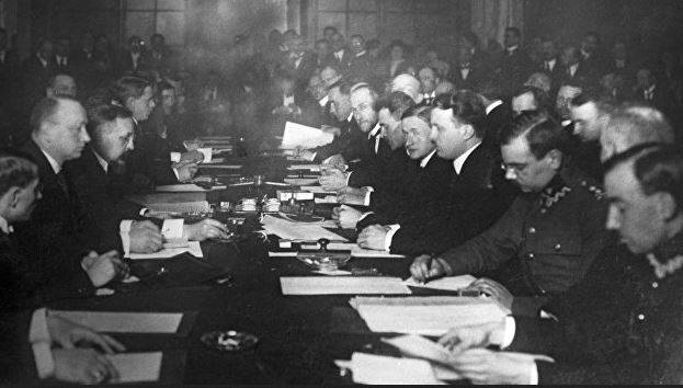 Почему Россия в 1921 году отдала часть своих земель Польше