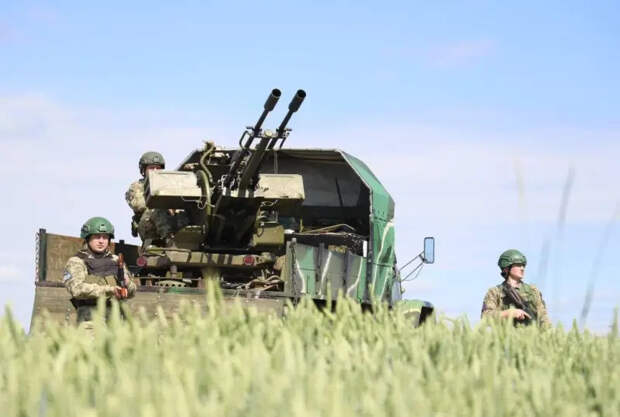 Украинский ТГ-канал: авантюры Банковой в Курской области привели к ослаблению системы ПВО Украины