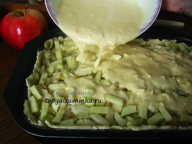 pirog_s_yablokami_i_lukom