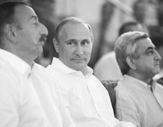 Ильхам Алиев, Владимир Путин и Серж Саргсян на встрече в Сочи в августе 2014 года