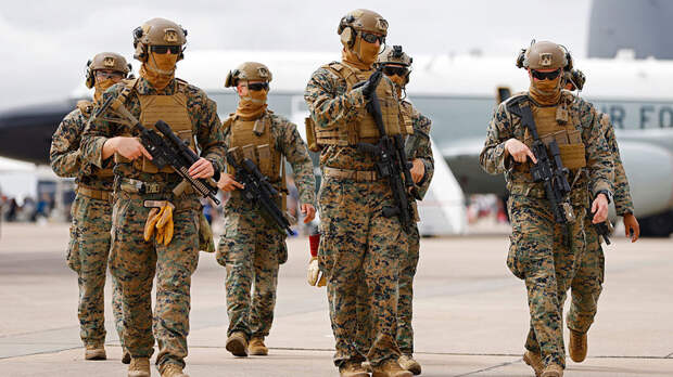 WSJ: США направят на Ближний Восток десантников и отряд морской пехоты