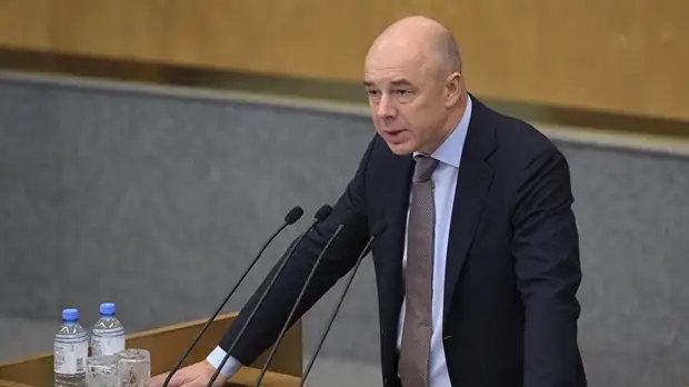 Силуанов не исключил директивных решений о переходе госкомпаний на рублёвые расчёты