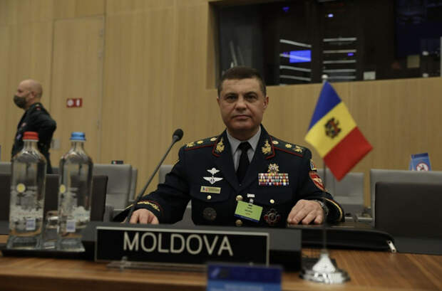 Бывшего главу молдавского генштаба обьявили «российским шпионом» и хотят лишить наград