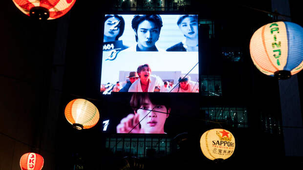 Южная Корея отправила воздушные шары с k-pop и сериалами в КНДР