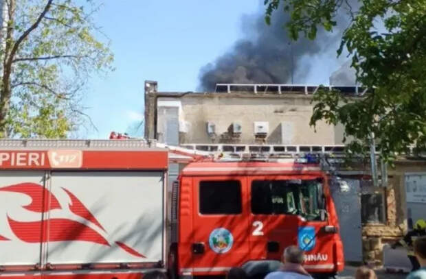 Сотрудники ГИЧС ликвидировали пожар в столице