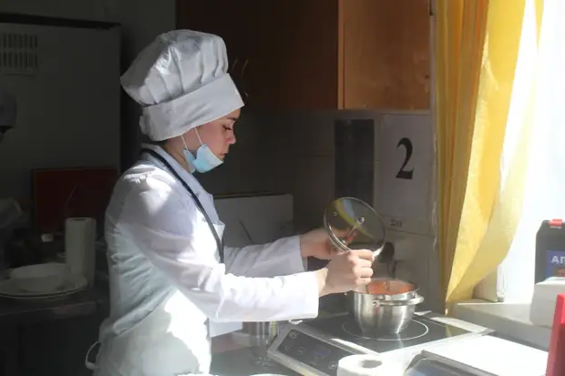 Готовим, ремонтируем авто и делаем маникюр: чемпионат "Абилимпикс" стартовал в Приморье