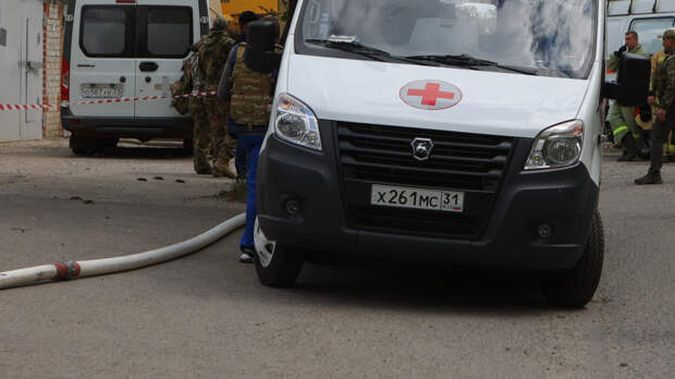 В Белгородской области дрон ВСУ атаковал микроавтобус с рабочими