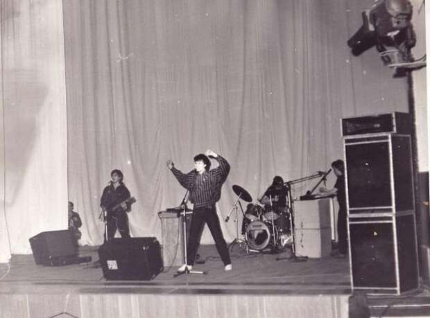 Выступление группы «Телевизор» в Ангарске в 1987 году.