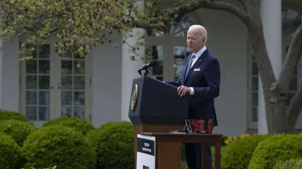 Байден: США передадут Украине гаубицы и тактические БПЛА в рамках нового пакета военной помощи