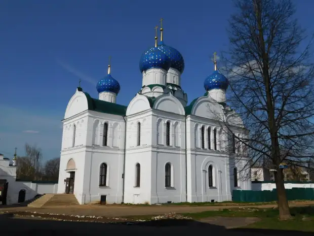 Успенский собор в угличе фото