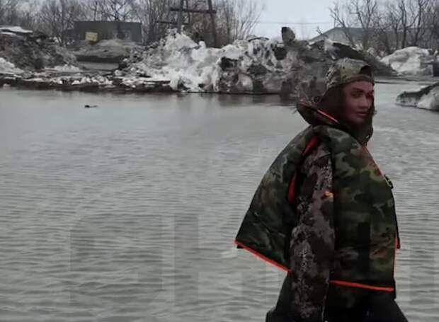 Камчатка «поплыла» после мощных снегопадов