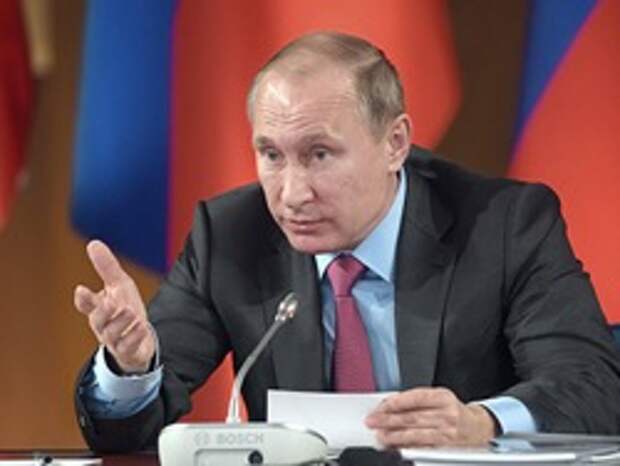 Путин пообещал оградить Россию от милитаристского угара