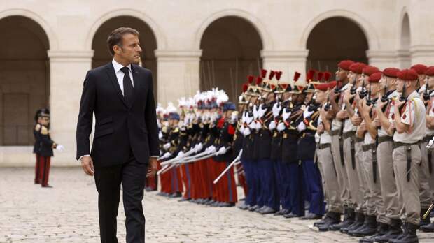 Французы обвинили Макрона в безответственности из-за желания бить по России