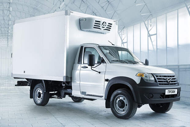Дизельный УАЗ "Профи" начали продавать за 2,35 млн рублей