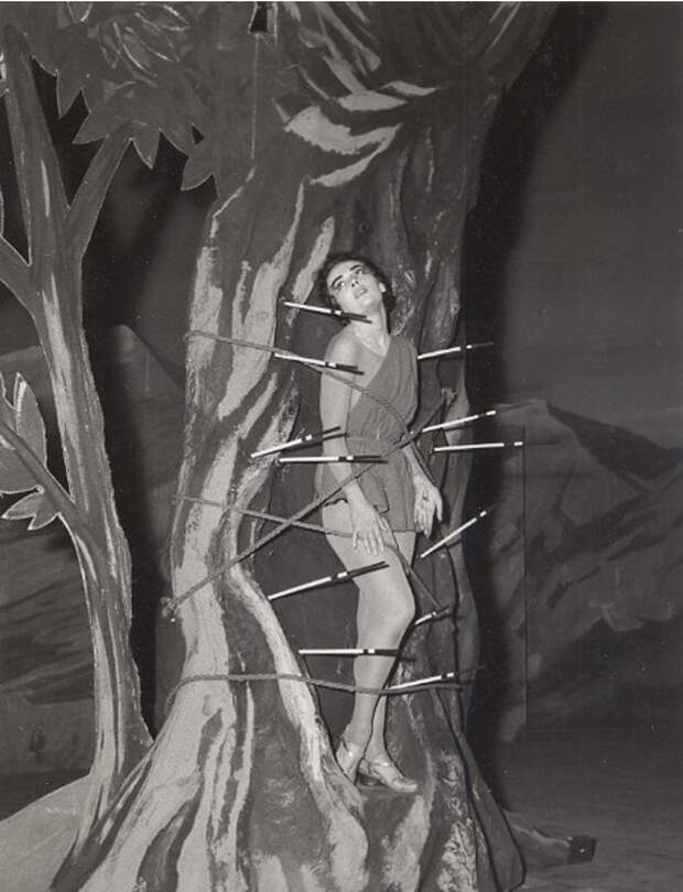 1960. Балет С.Лифаря «Мученичество Святого Себастьяна» (музыка Дебюсси).
