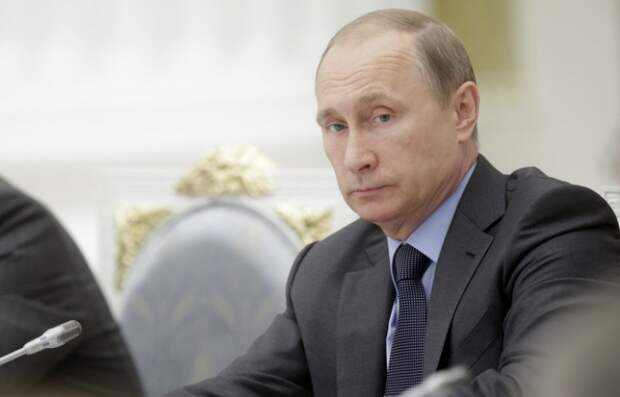 Путин: Россия подвергается давлению, потому что она "не торгует своим суверенитетом" Путин: Россия подвергается давлению, потому что она "не торгует своим суверенитетом"